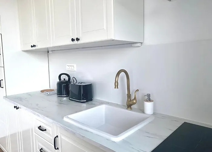 アパート Romana - Free Private Parking リュブリャナ